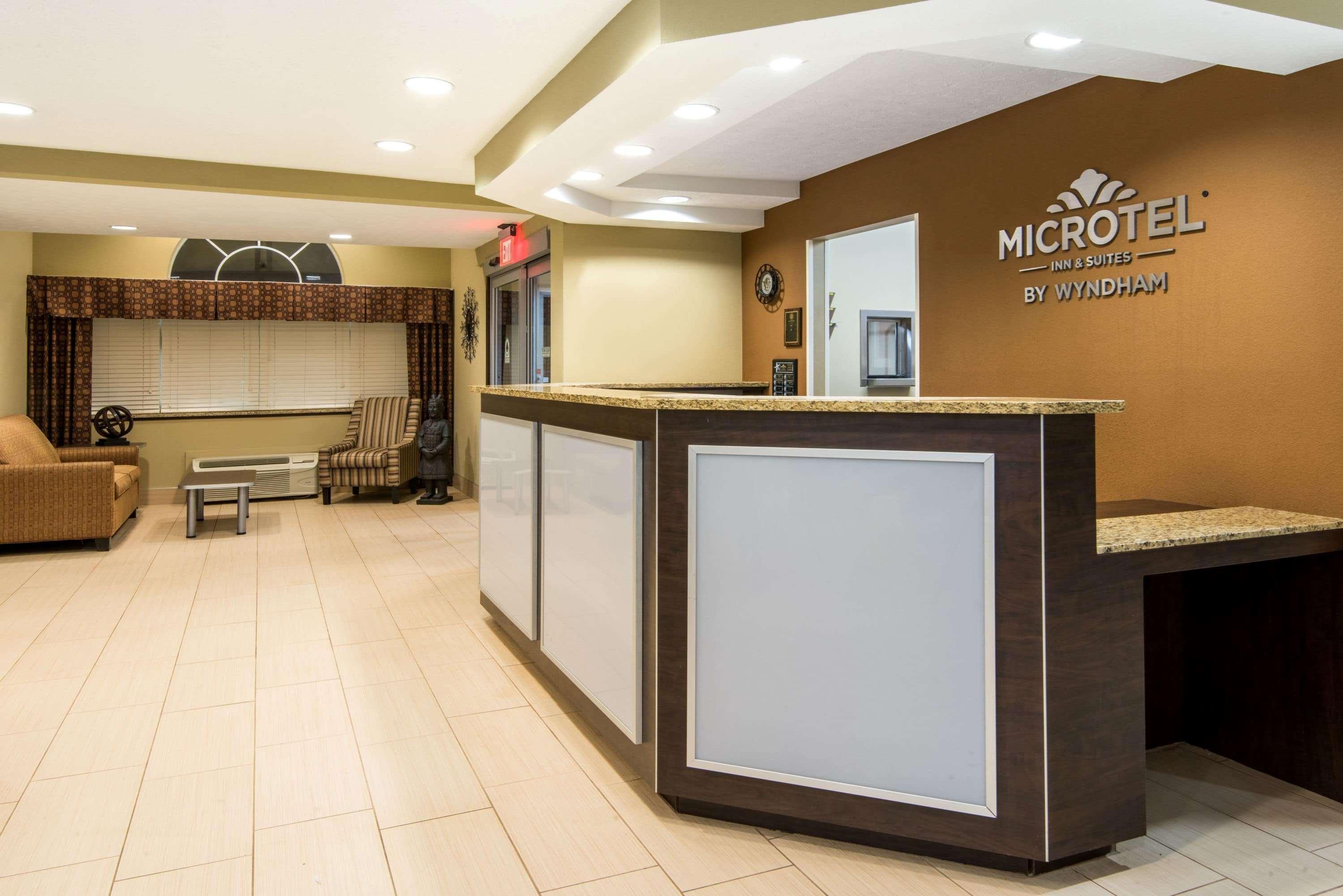 Microtel Inn And Suites North Canton Exteriör bild