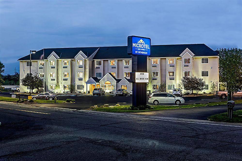 Microtel Inn And Suites North Canton Exteriör bild